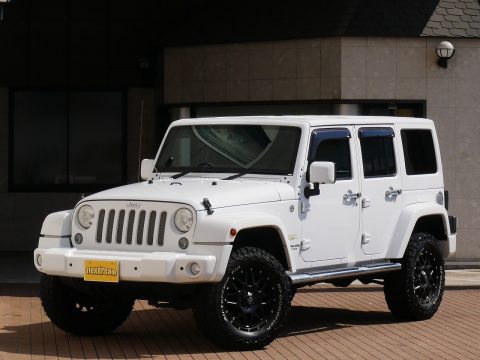 JEEP ラングラー　アンリミテッド　サハラ　2015年　人気白　四駆　４WD　リフトアップ　ジープ　ランクル専門店　フレックスドリーム　 (2)